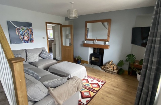 Cosy High Tide Cottage Gower
