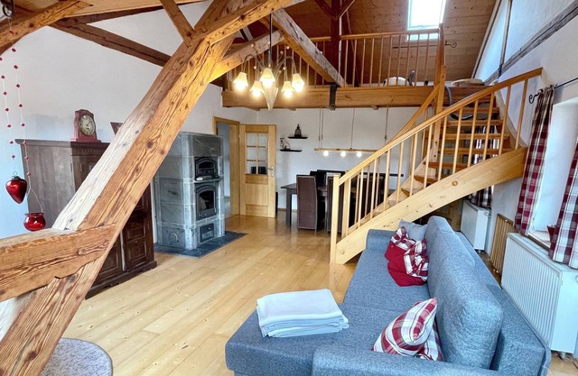 Cosy holiday flat “Freidlhof” with mountain views and Wi-Fi