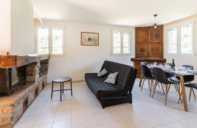 Cosy holiday home in Minerve with garden