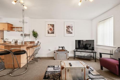 Cosy House with free parking!