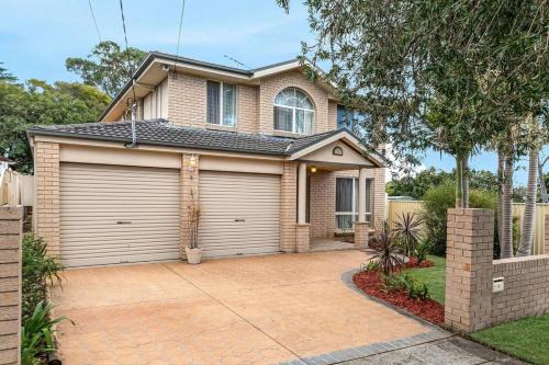 Cosy Modern 5BR Home-Major Hubs Parks with EV Charger