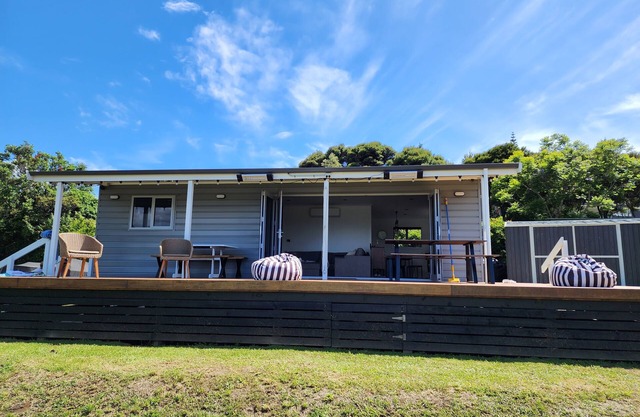 Cosy new kiwi holiday home in Russell.