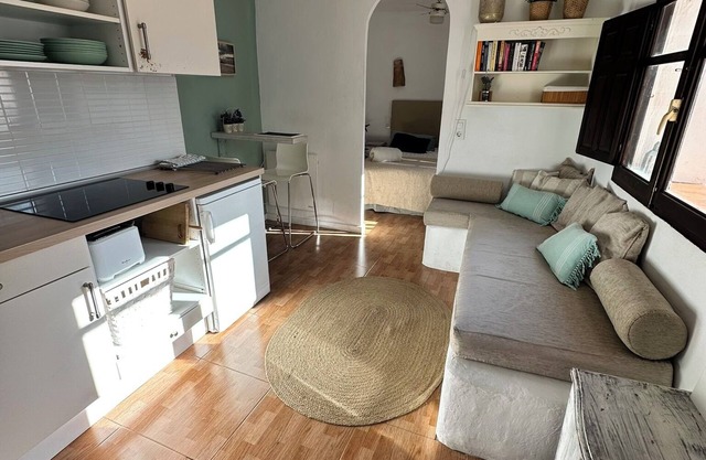 Cosy Quiet Hideaway with Private Terrace, perfect location old town Tarifa