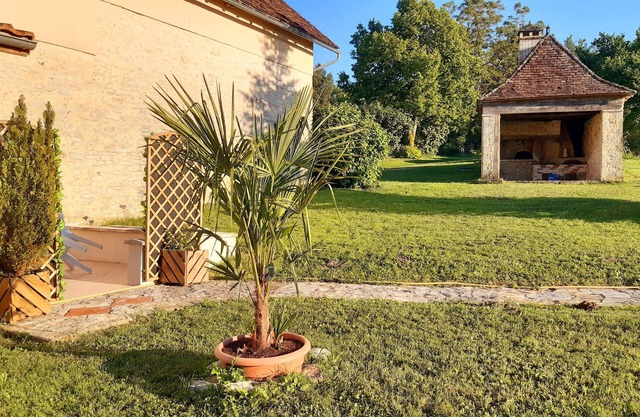 Cosy stone gite with exposed beams and private pool