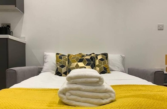 Cosy Studio Apartment - Near Doncaster Hospital