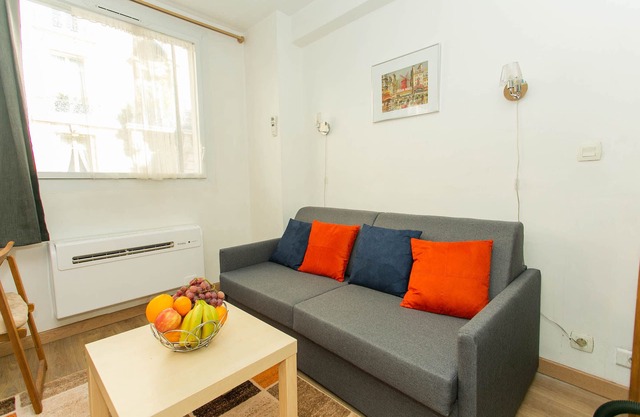 Cosy Studio by Arc de Triomphe - Champs Elysees