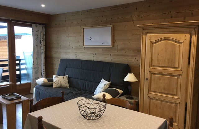 Cosy studio near the slopes and resort centre4 people
