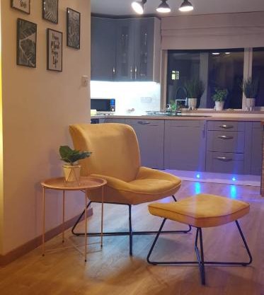COSY Stylish 2 Bed House