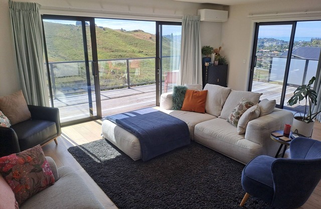 Cosy, Sun-Soaked & Close to Everything
