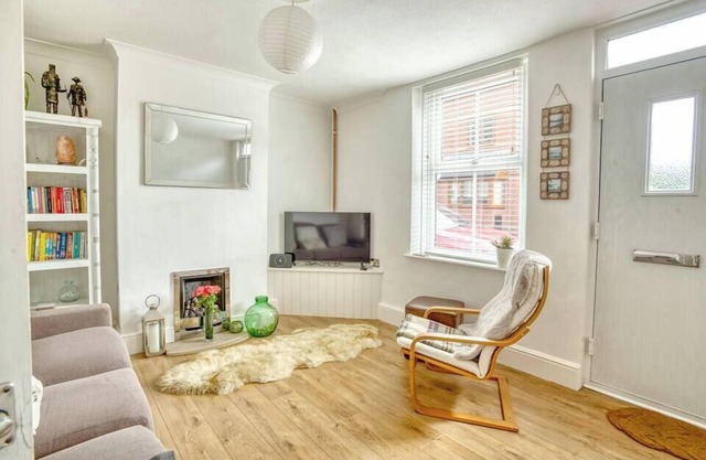 Cosy town house near The Castle/Pass The Keys