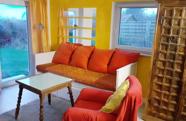 Cosy Vacation Home “Seenplatte” near Lake with Wi-Fi & Garden; Parking Available