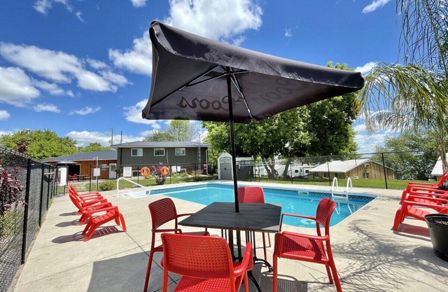 Cottage Catch Resort 
