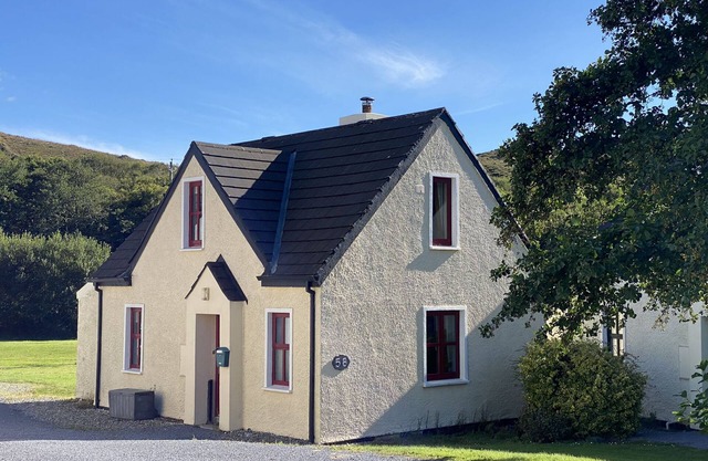 Cottage 470 - Clifden - sleeps 5 guests in 3 bedrooms
