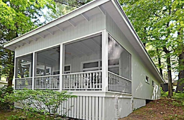 Cottage 5-Piping Rock Resort