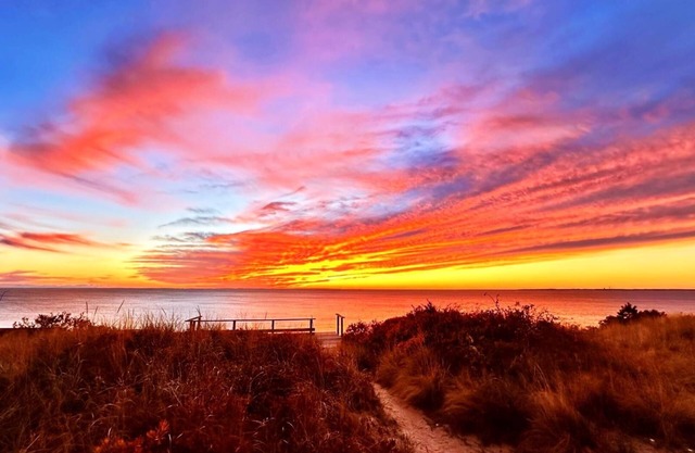 Cottage #8 - Spectacular views of Cape Cod Bay on a private association beach!