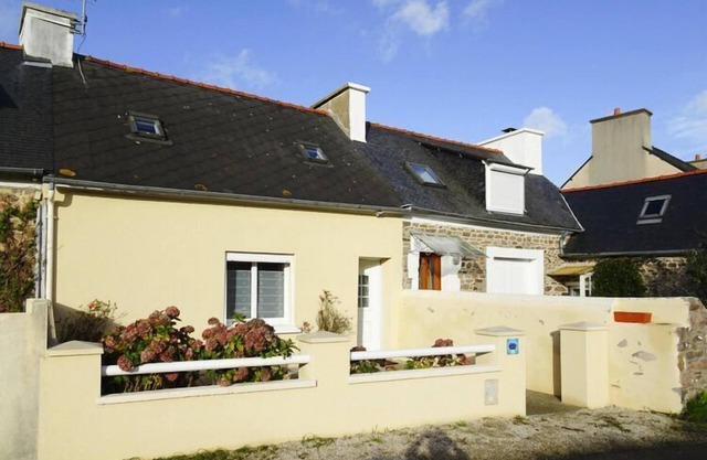 Cottage by Goëlo Coast with Sea Views