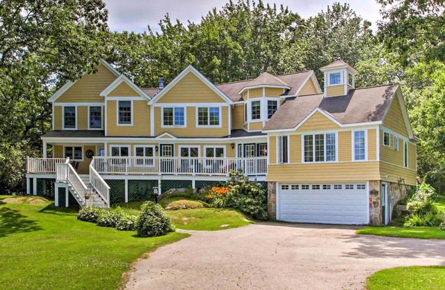Cottage By The Sea