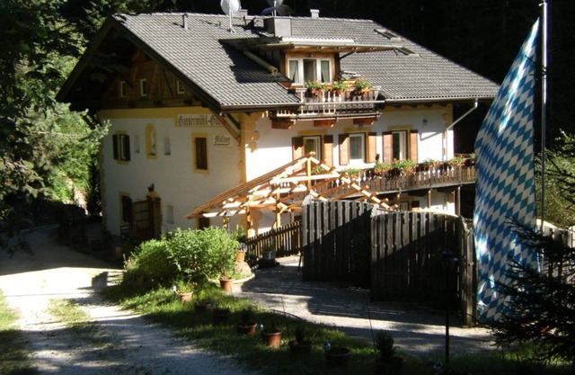 Cottage by the stream in Eggen