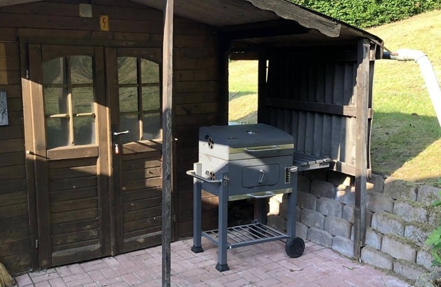 Cottage directly at the forest, completely fenced, on 2000 square meters, holiday with dog