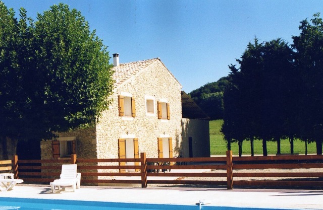 Cottage for 4 people with large private pool of 50m² in Provence
