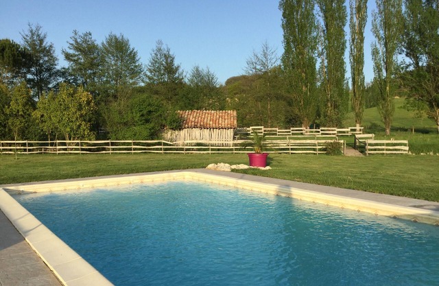 Cottage 'Gîte Du Moulin De La Peyrière' with Private Pool, Shared Terrace and Wi-Fi