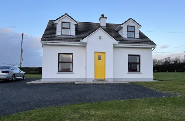 Cottage in a beautiful setting overlooking Galway Bay