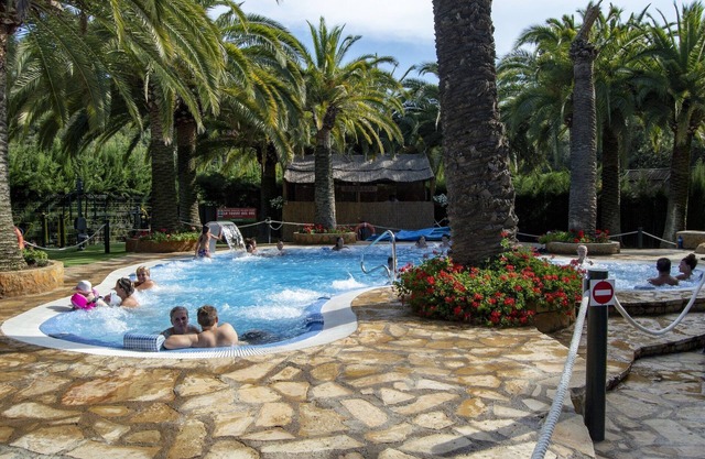 Cottage in Tarragona with Private Beach Access