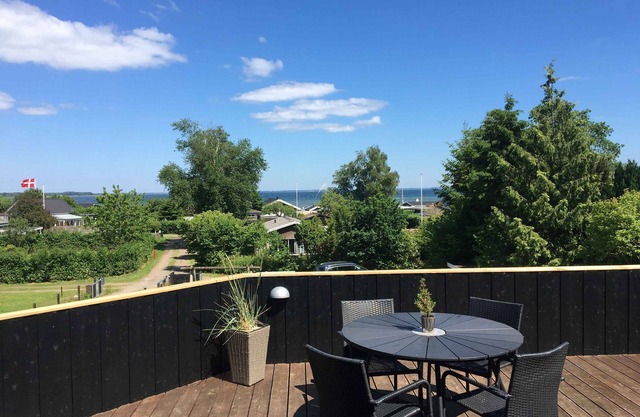 Cottage in Grønninghoved with view