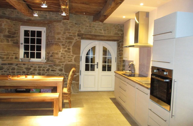 Cottage in local stone in La Boussac