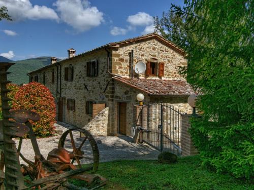 Cottage in Umbria with pool