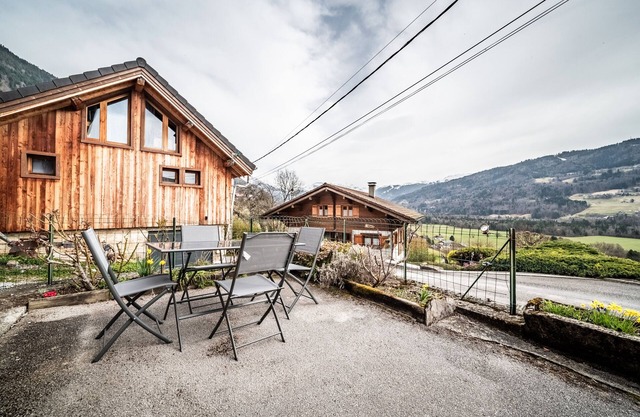 Cottage 'La Ferme De La Plaigne' with Mountain View, Private Terrace and Wi-Fi