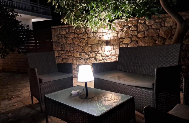 Cottage Leonidas