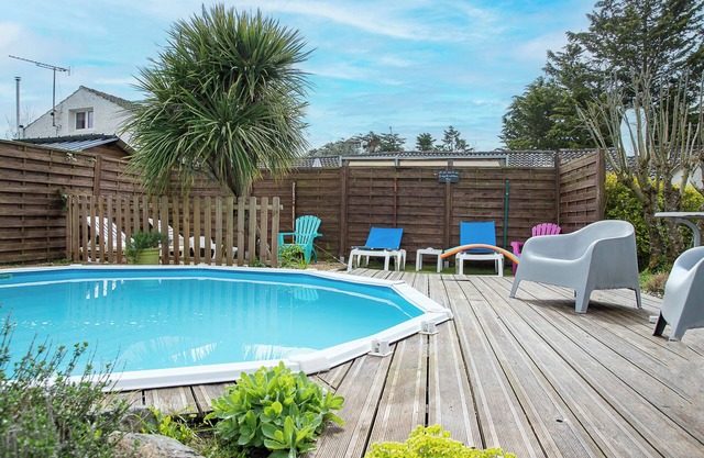 Cottage 'New - Gite Angelina Piscine Et Spa' with Shared Pool, Private Terrace and Wi-Fi