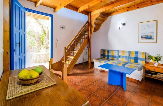 Cottage 'Olive Tree 3' with Sea View, Private Terrace and Wi-Fi