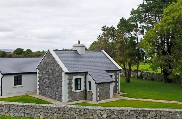 Cottage, Oughterard