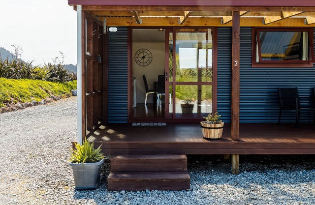 Cottage Rua offers spectacular mountain views right from the patio