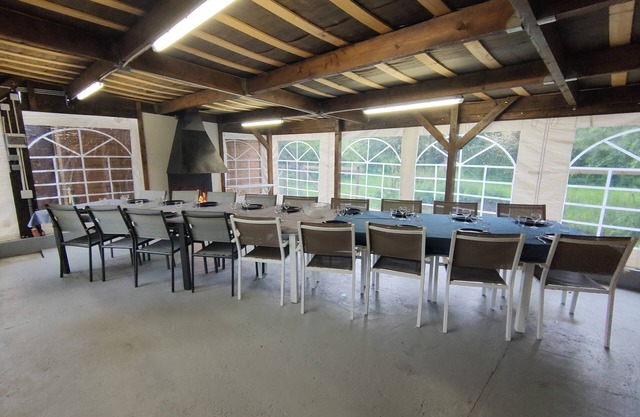 COTTAGE WITH ANIMAL PARK NEAR HONFLEUR, DEAUVILLE, LE HAVRE