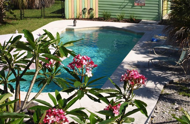 Cottage with Pool and Boat Dockage just minutes to Key West!