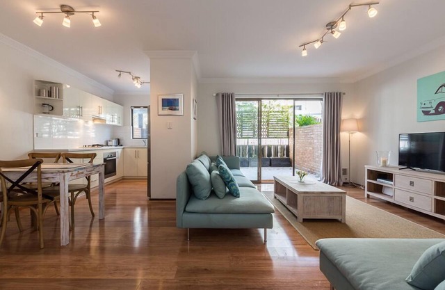Cottesloe Sea Salt Abode - Executive Escapes