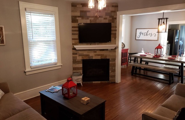 ⭐ Country Cottage, Heart of the Poconos! Game room & Hot Tub