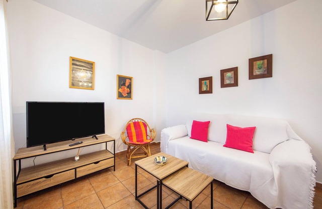 Country House 'Tierra' with Private Terrace, Wi-Fi and Air Conditioning