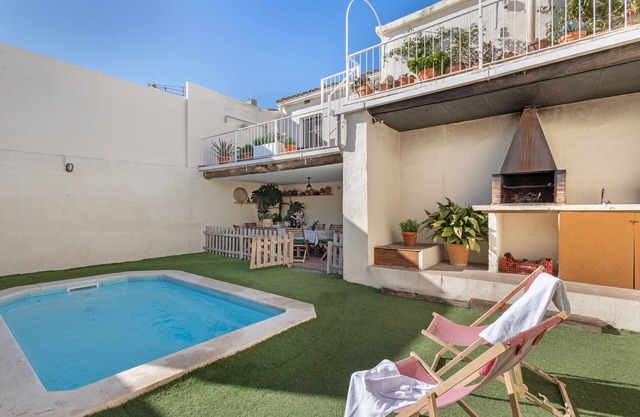 Country House 'Cal Cabrer' with Mountain View, Private Pool and Wi-Fi