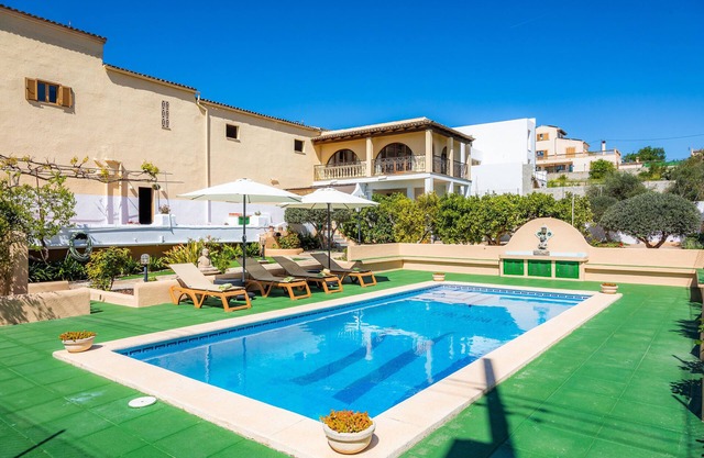 Country House 'Can Munito' with Private Pool, Wi-Fi and Air Conditioning