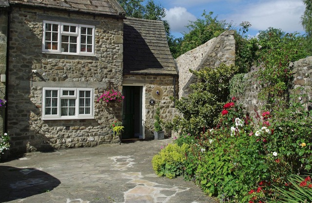 Country Hideaways | Magnolia Cottage | Masham