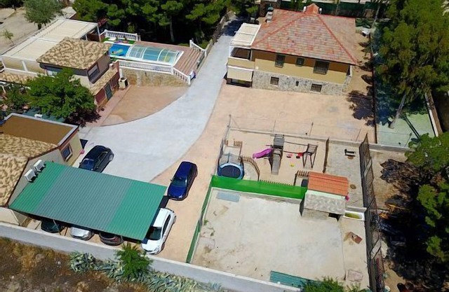 Country house (full rental) Finca los Almendros from 17 to 32 people