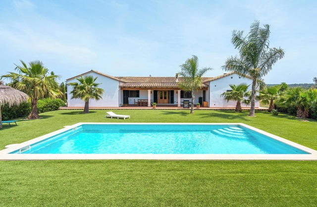 Country House 'Can Mossenyer' with Mountain View, Private Pool and Wi-Fi