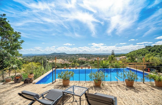 Country Home "Can Pulit" with Pool, Garden, A/C & Wi-Fi