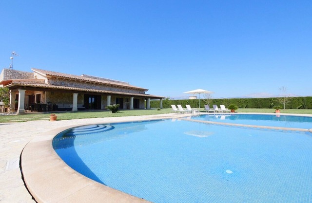 Country Home Sant Vicenç with Mountain View, Pool, Wi-Fi, A/C, Terraces & Garden