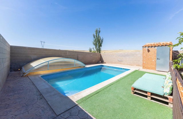 Country House 'Finca Los Nieto' with Private Pool, Wi-Fi and Air Conditioning