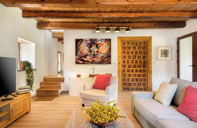 Country House 'Fajinadero Sancho' with Mountain Views, Private Garden and Wi-Fi